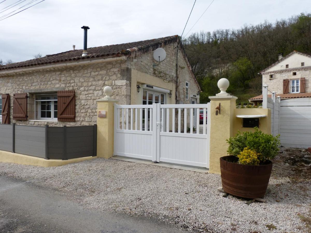 Montcuq D'Est En Ouestヴィラ エクステリア 写真