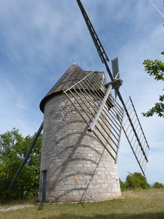 Montcuq D'Est En Ouestヴィラ 部屋 写真