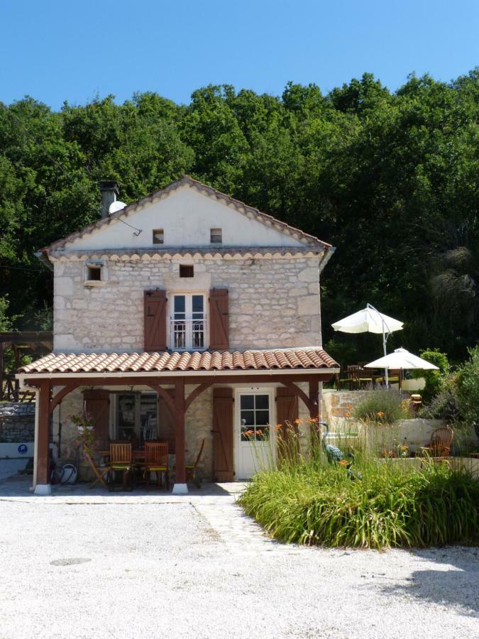 Montcuq D'Est En Ouestヴィラ エクステリア 写真